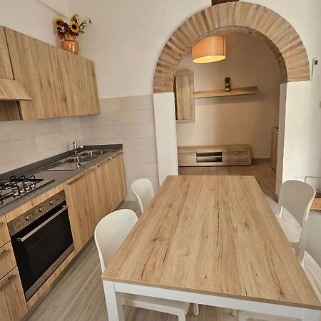 Appartamento Via Roma Castelnuovo D'elsa エクステリア 写真