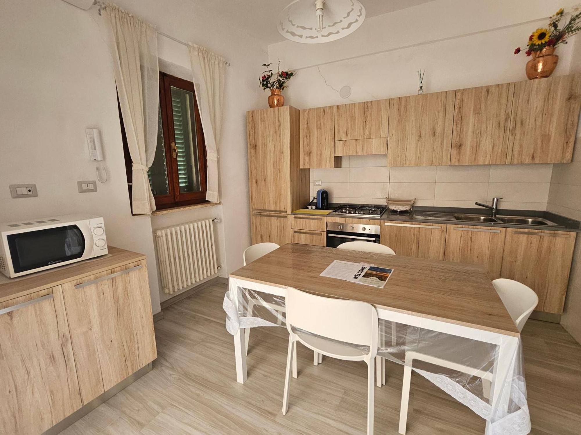 Appartamento Via Roma Castelnuovo D'elsa エクステリア 写真